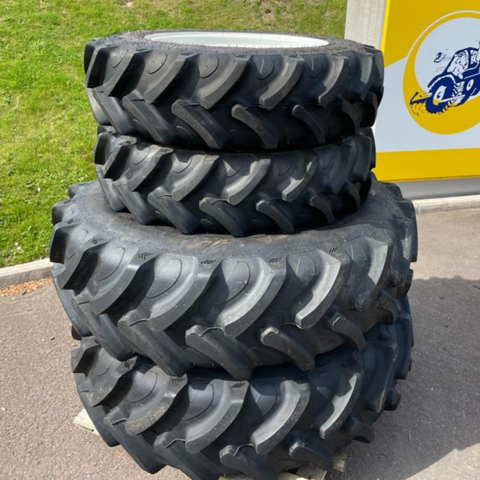 TYRES & WHEELS